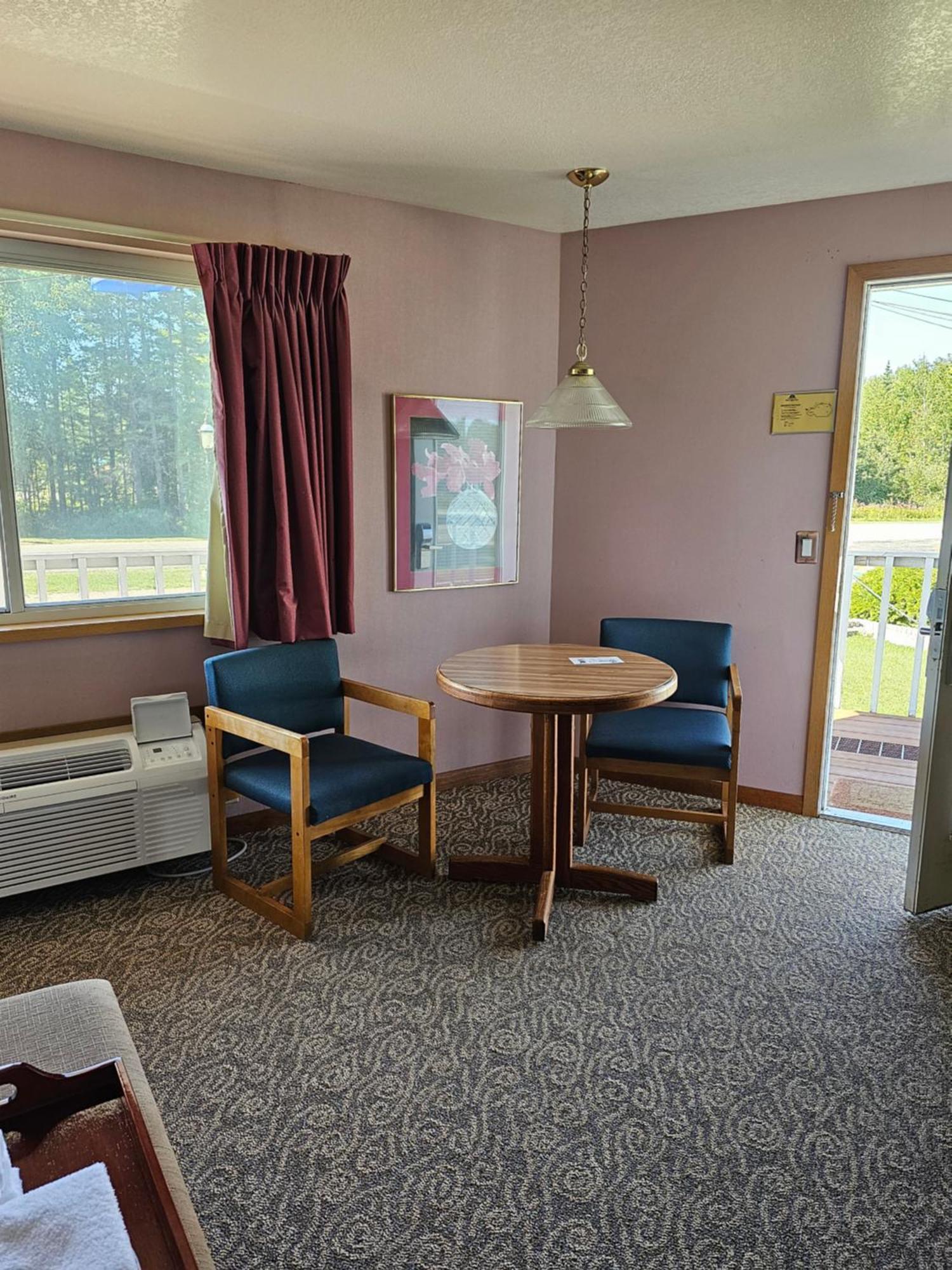 Travelodge By Wyndham Mackinaw City Buitenkant foto