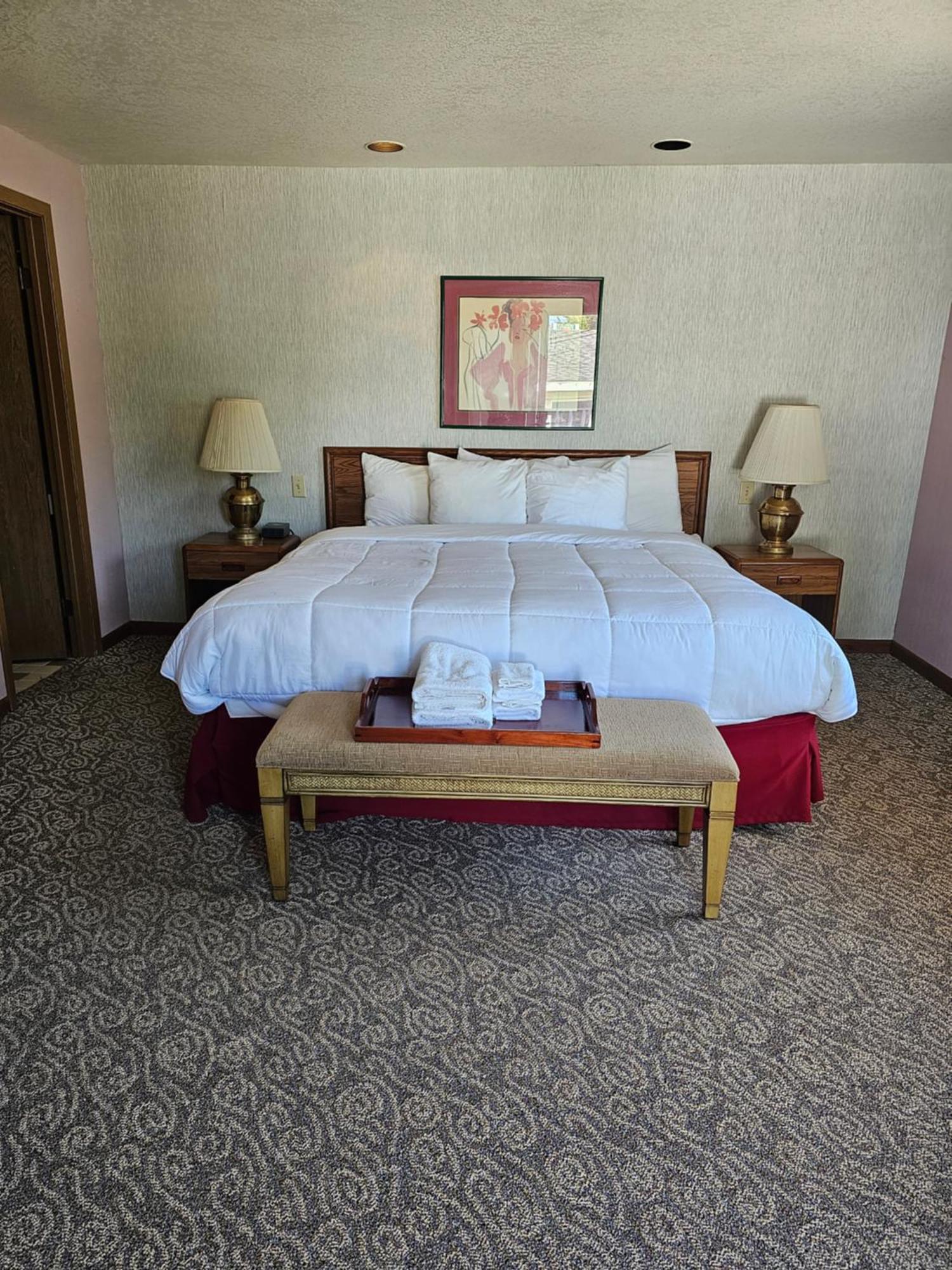 Travelodge By Wyndham Mackinaw City Buitenkant foto