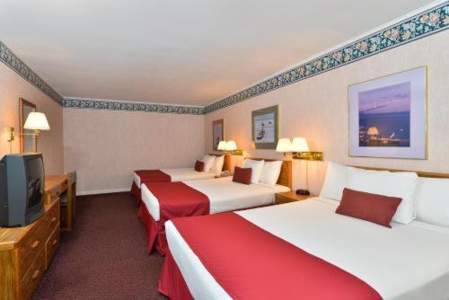 Travelodge By Wyndham Mackinaw City Kamer foto