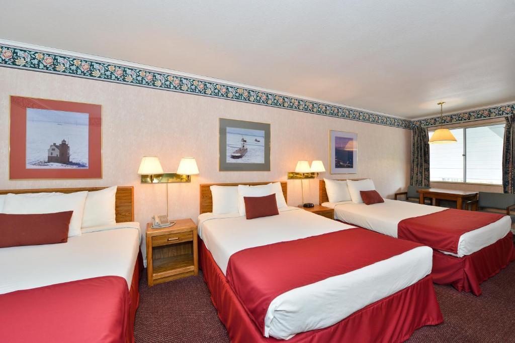 Travelodge By Wyndham Mackinaw City Kamer foto